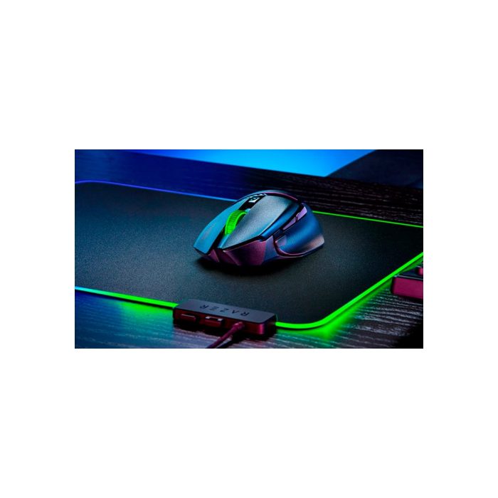 Razer Basilisk V3 X - Mouse inalámbrico multidispositivo 18K DPI, mecánico Chroma, color negro