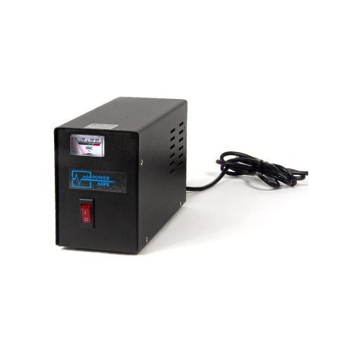 Estabilizador Elise Ieda LCR15, 1.5kVA, 4 salidas 220VAC, confiable y sólido para protección eléctrica.